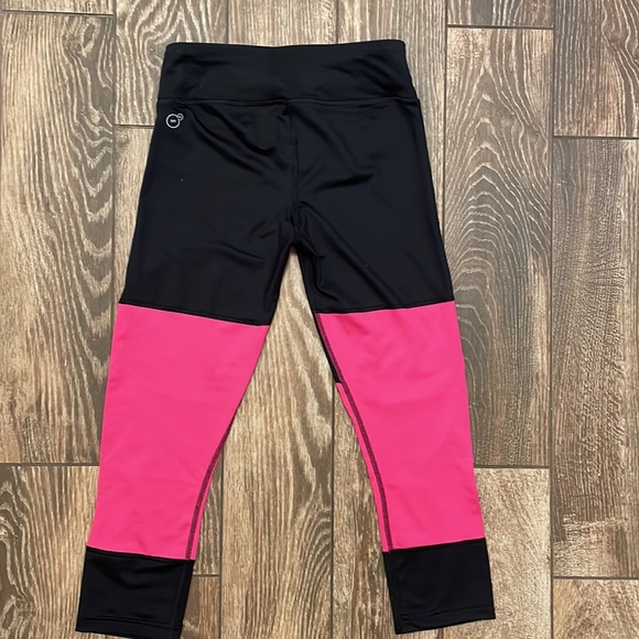 Puma Athletic Pants - Picture 3 of 3